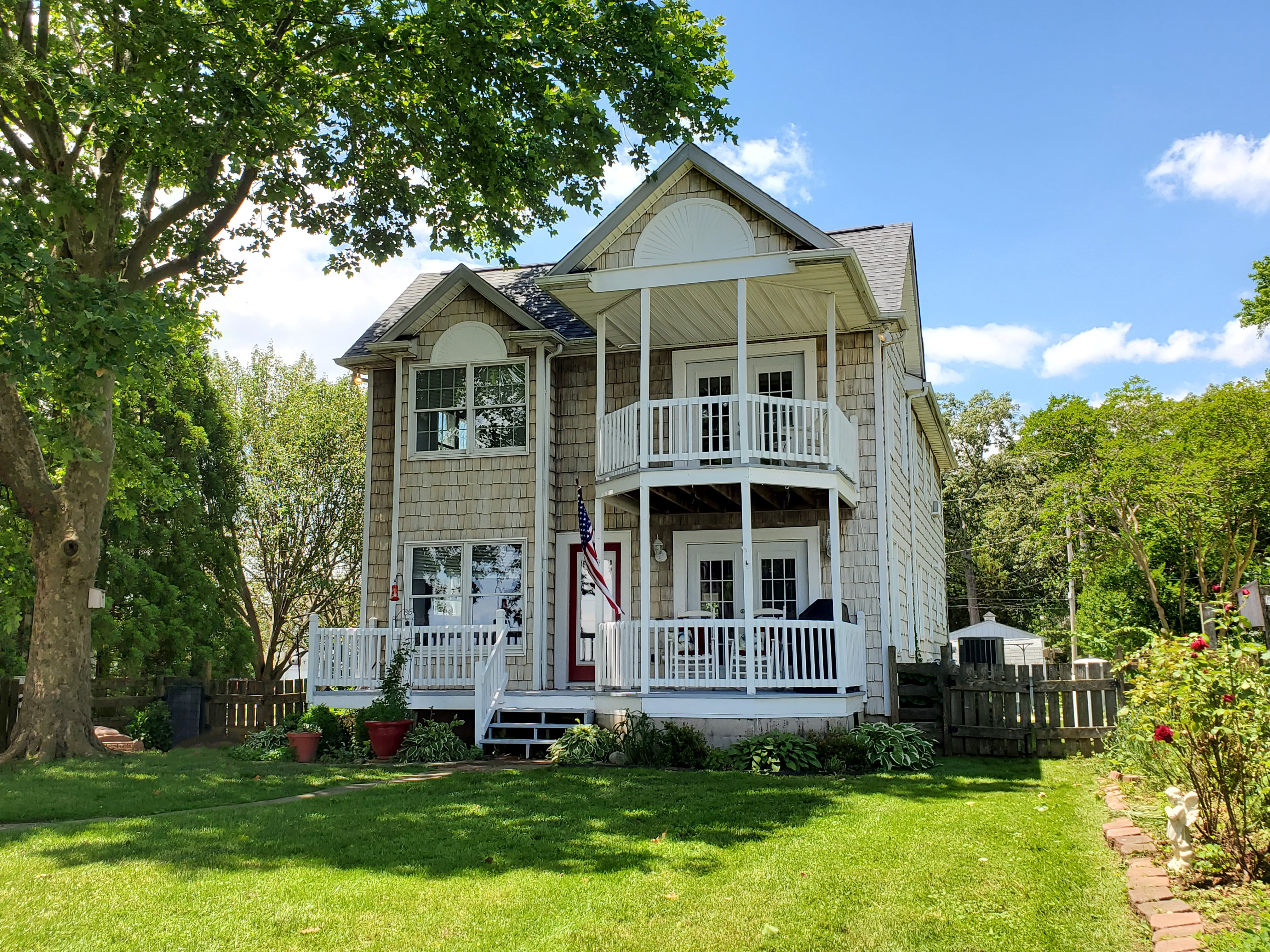 Exterior of 13201 East Greenbank Road